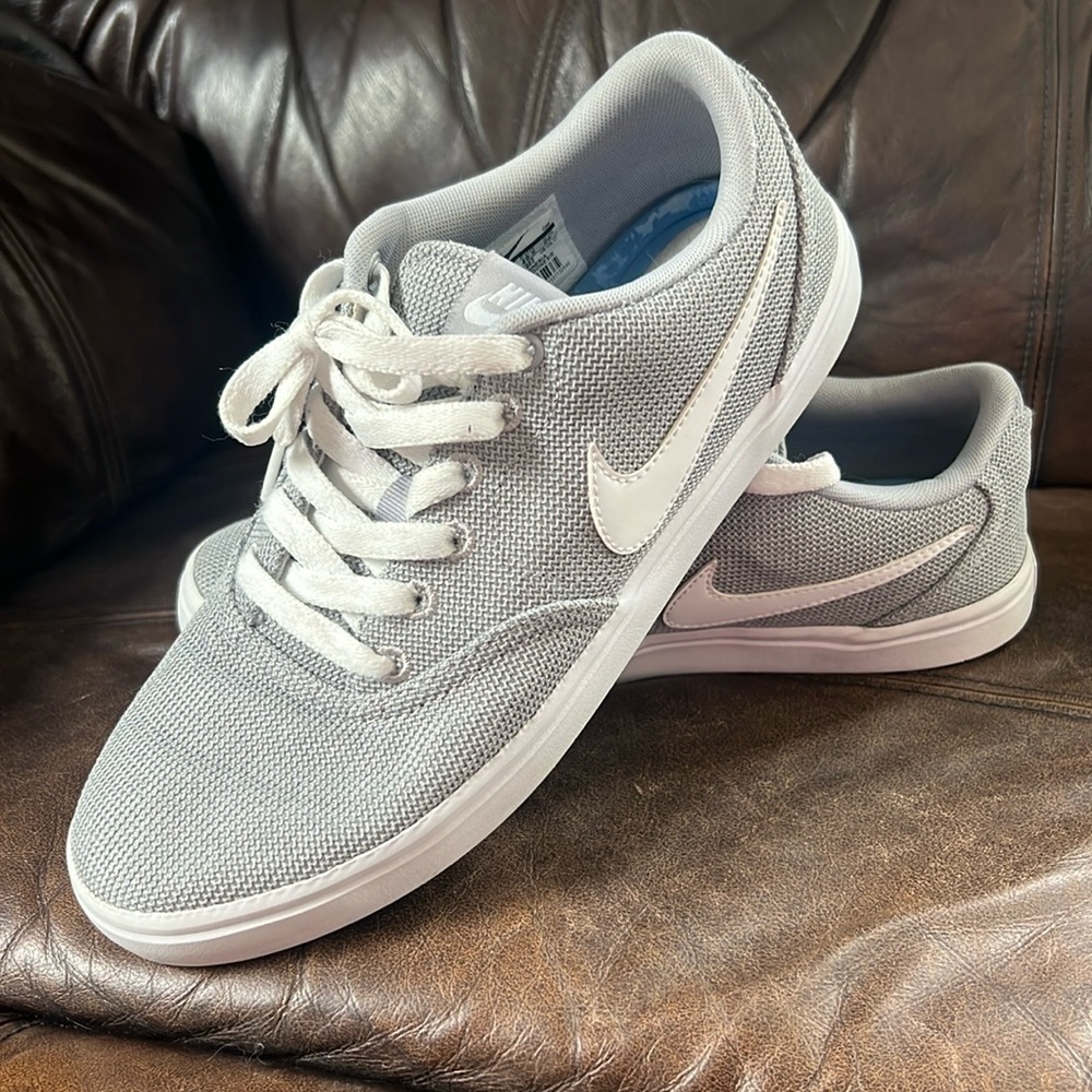 Nike SB Check